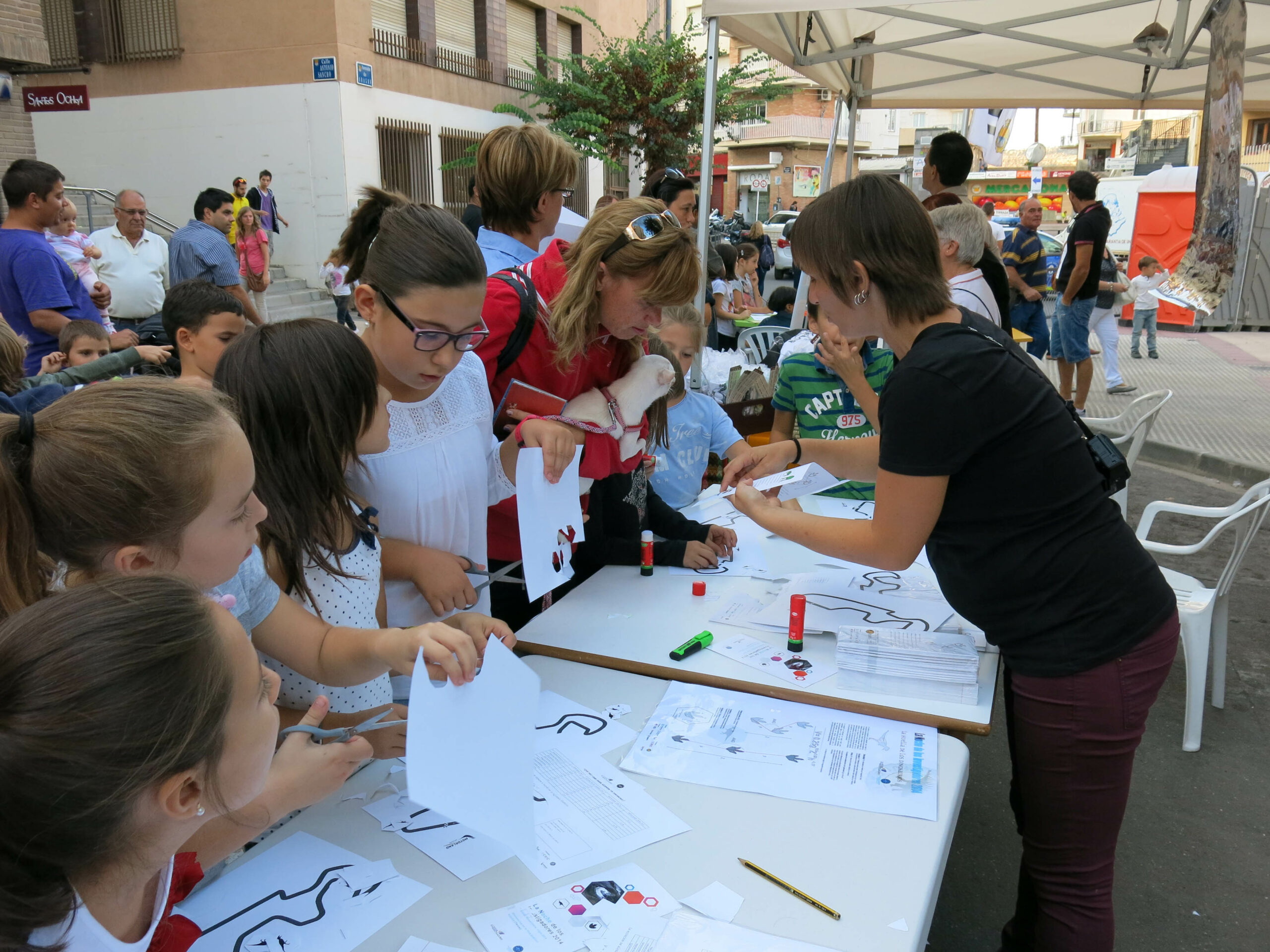 Taller Fundación Dinópolis Noche Investigadores Alcañiz 26092014