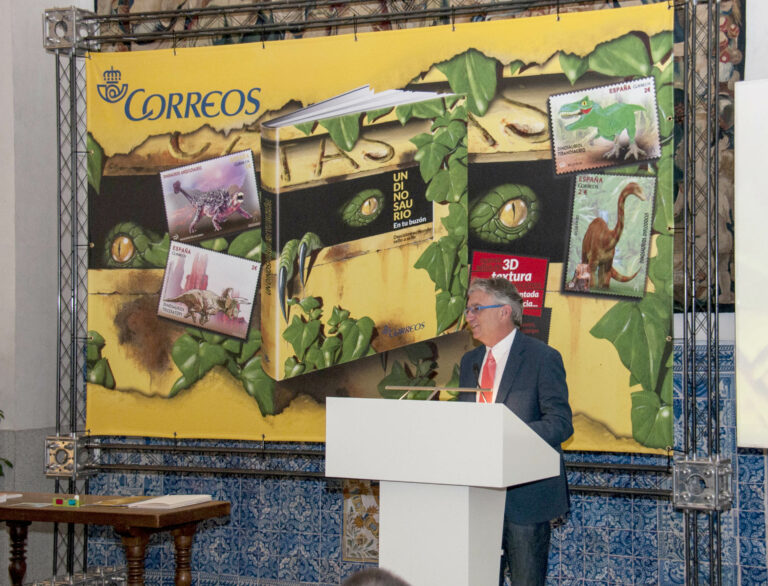 LAlcal&aacute; presentaci&oacute;n sellos dinosaurios Correos2