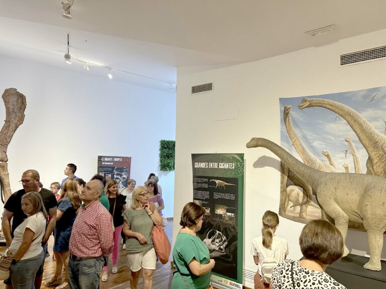 Expo Colosos Jurásicos FCPTD en Jaén 1