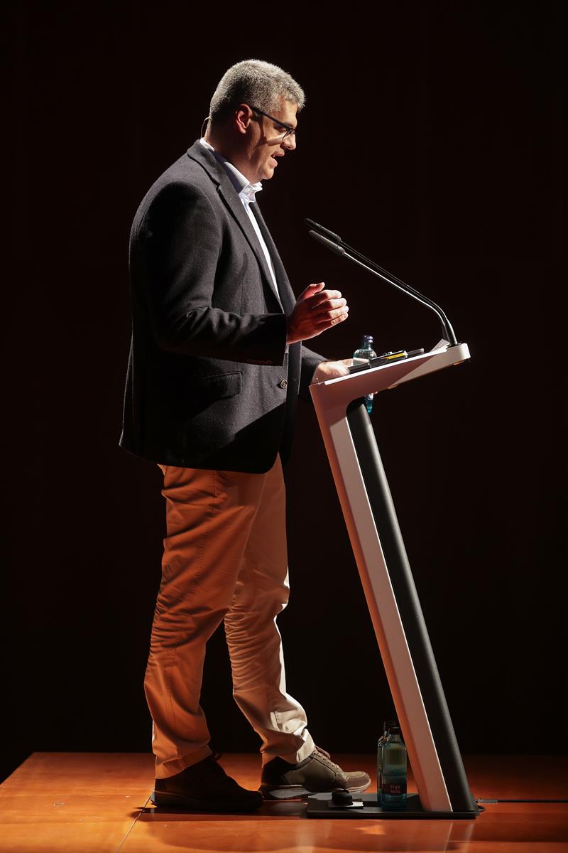 AL El pasado nunca estuvo tan presente 0543 Copy