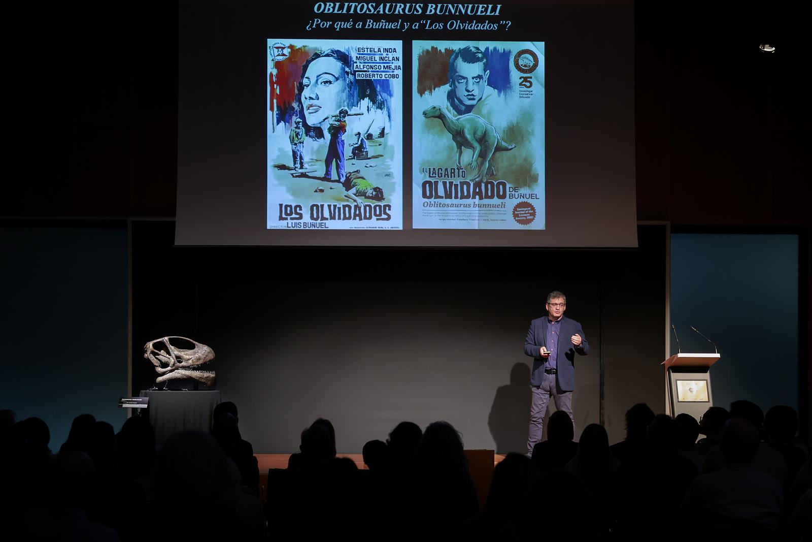 AL El pasado nunca estuvo tan presente 0852 Copy