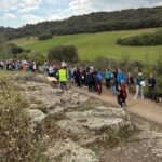 Foto 1 Explicaciones en campo en el Geolodia 25 Teruel