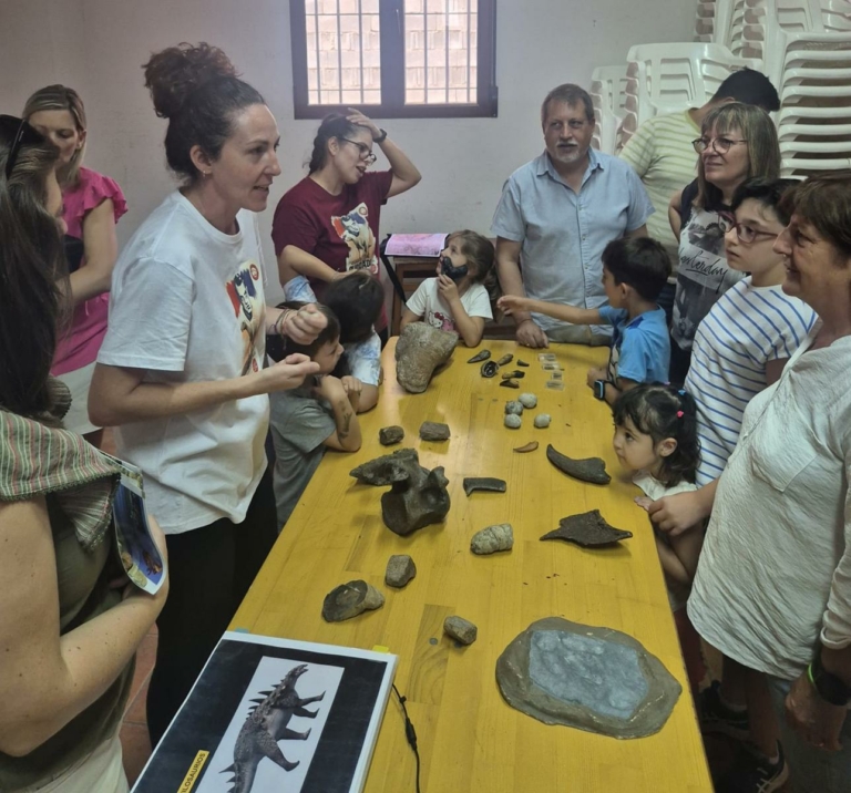 Dinopolis se une a La Ciencia Contraataca