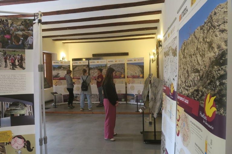 La exposición “Los yacimientos paleontológicos BIC de la provincia de Teruel” se instala en la Comarca del Maestrazgo  